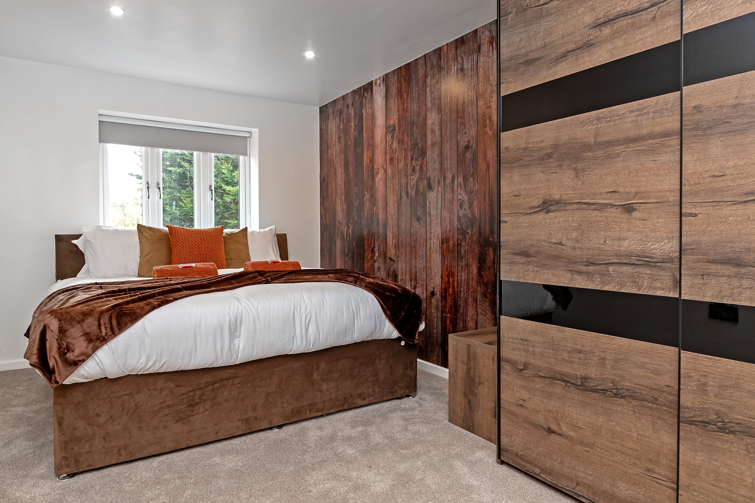 16LinbridgeWay-18 2 chasing-the-moon-skye-kitchen